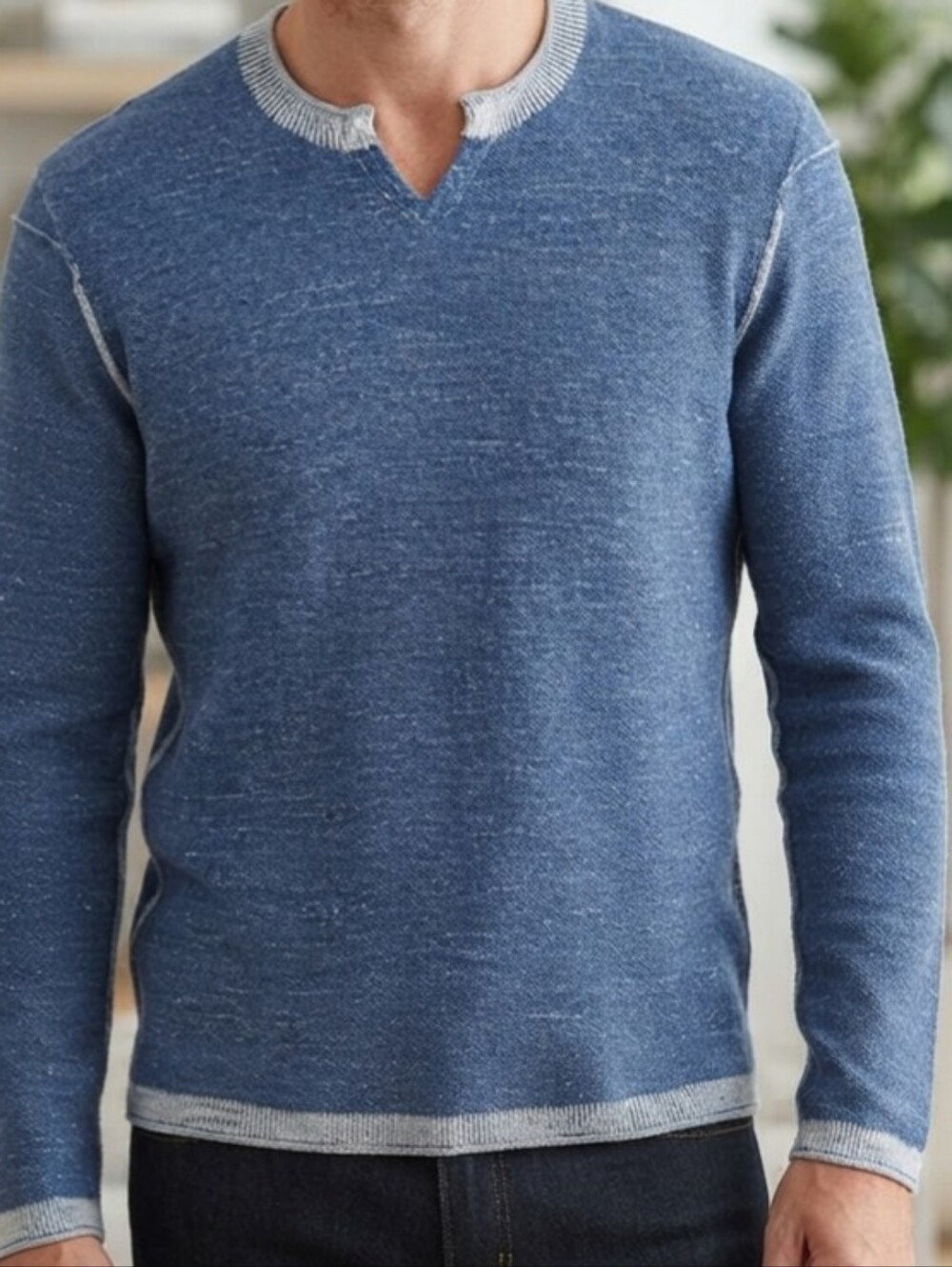 johnnie-O Blue V‑Neck Sweater with Light Contrast Trim Size Large